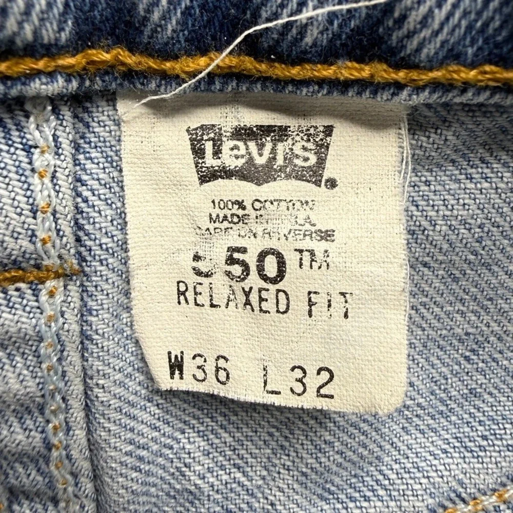 Vintage Levi's Jeans 550 Relaxed Fit‎ 36x32 Light Wash 90s Made in USA Tapered